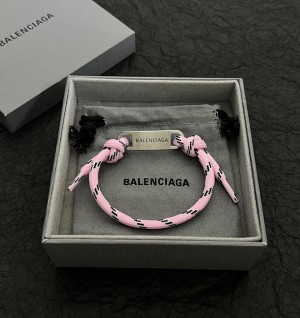 발렌시아가 balenciaga plate 브레이슬릿